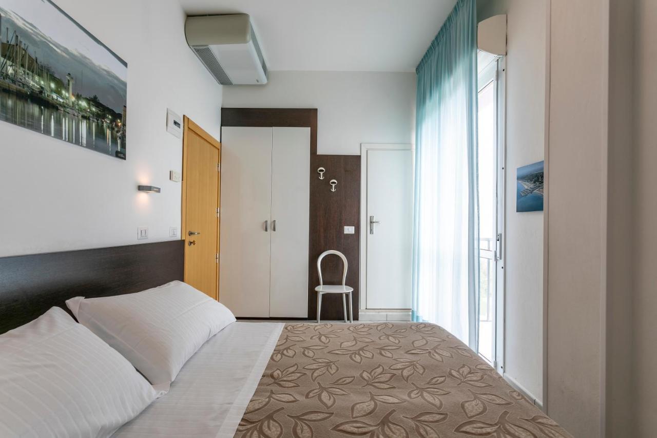 Hotel Baya - In Centro, Sul Mare Milano Marittima Ngoại thất bức ảnh