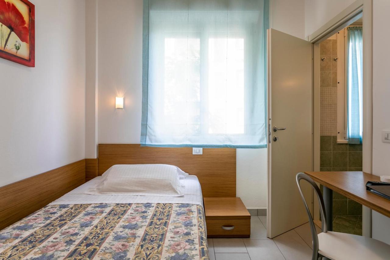 Hotel Baya - In Centro, Sul Mare Milano Marittima Ngoại thất bức ảnh