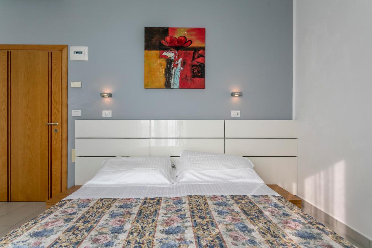 Hotel Baya - In Centro, Sul Mare Milano Marittima Ngoại thất bức ảnh