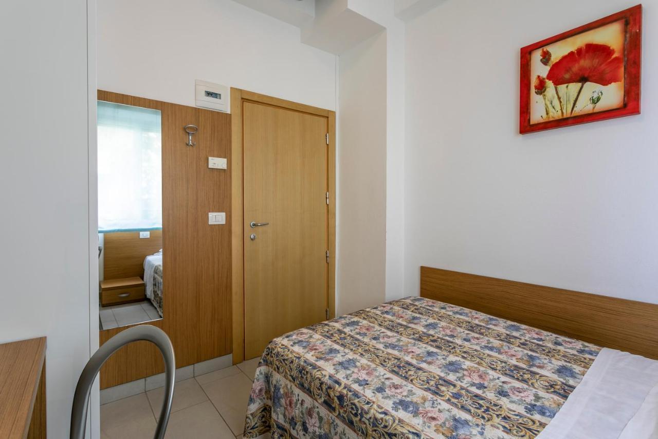 Hotel Baya - In Centro, Sul Mare Milano Marittima Ngoại thất bức ảnh