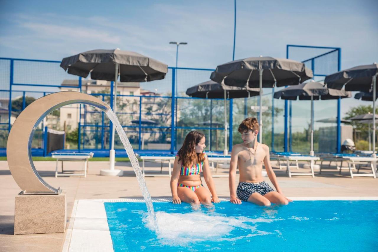 Hotel Baya - In Centro, Sul Mare Milano Marittima Ngoại thất bức ảnh