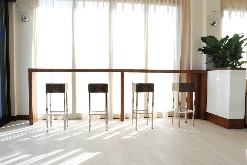 Hotel Baya - In Centro, Sul Mare Milano Marittima Ngoại thất bức ảnh